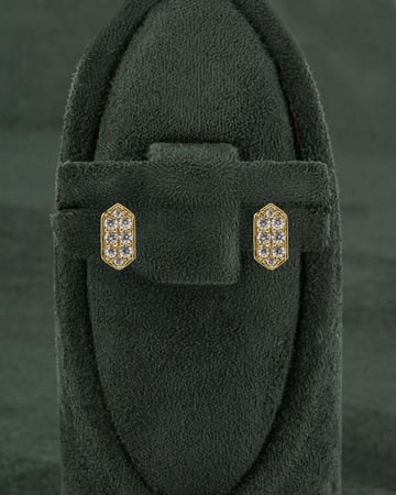 طقم شوكر سلسال وحلق مزين بالزركون تصميم ذهبي