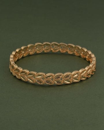 بناجر  نسائية بلمعة الذهب بتصميم ناعم/ 2 حبة