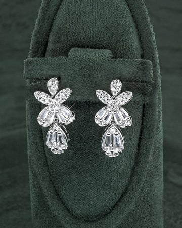 طقم زركون فاخر بلمعة الألماس للمناسبات