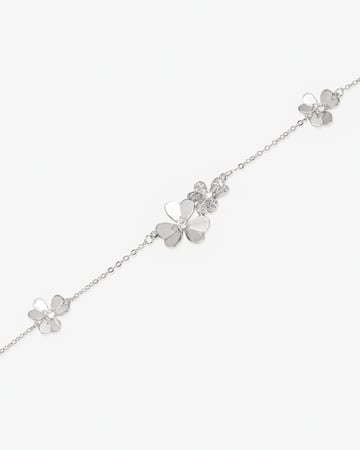 اسوارة الوردة الفضية تصميم ناعم