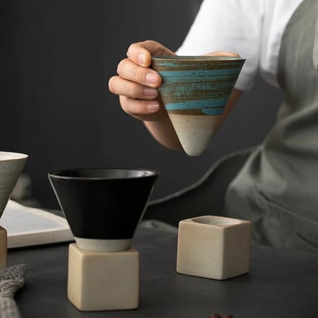 كوب مخروطي مميز