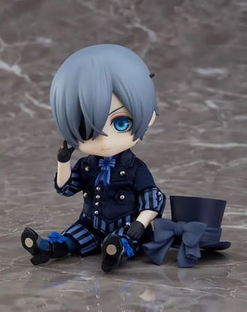 Black butler Ciel Phantomhive figure | الخادم الاسود فيقر سيل الأصلي