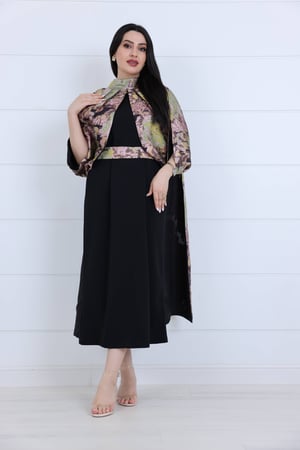 فستان سادة جورسيه مزين بخامة جاكار مشجر على الياقة والحزام