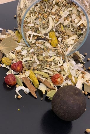 بهارات صحيحه. H ( 250 جرام ) حب غير مطحونه.     spice