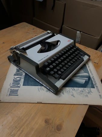 Arabic olympia typewriter  AEG