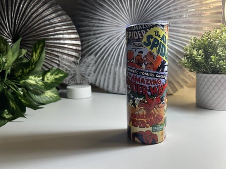 كوب بتصميم سبايدر مان