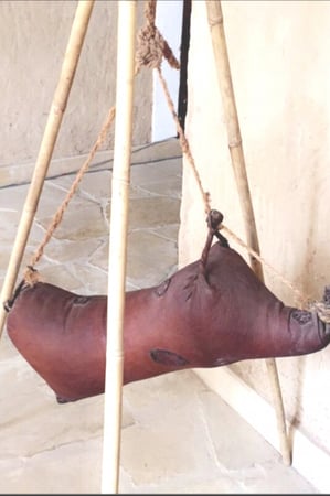 صميل تراثي مع ثلاث عصى  خشب طبيعي حجم كبير