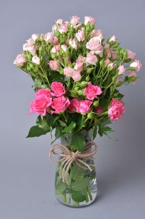 ورد طبيعي توصيل جدة هدايا ورود باقات الورد الطبيعي بوكيه ورد حب