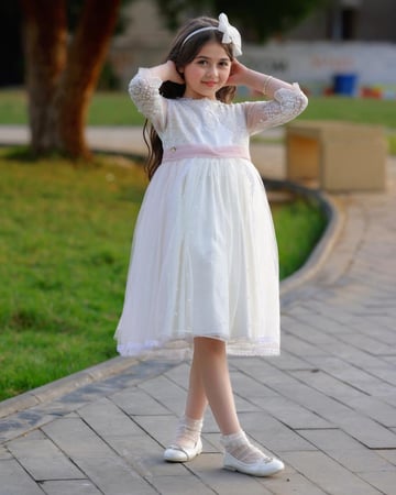 فستان دانتيل وردي