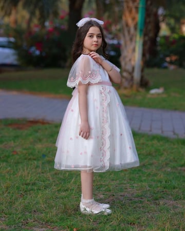 فستان التاج دانتيل