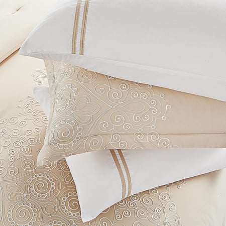 اسعار مفرش صيفي نفرين مطرز فاخر 12 قطعة - بيج غامق - مفارش ميلين