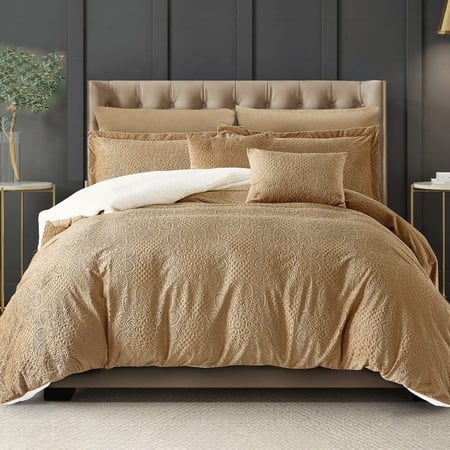 مفرش شتوي مفرد ونص مخمل فرو 8 قطع - إيلان -بيج غامق - مفارش ميلين