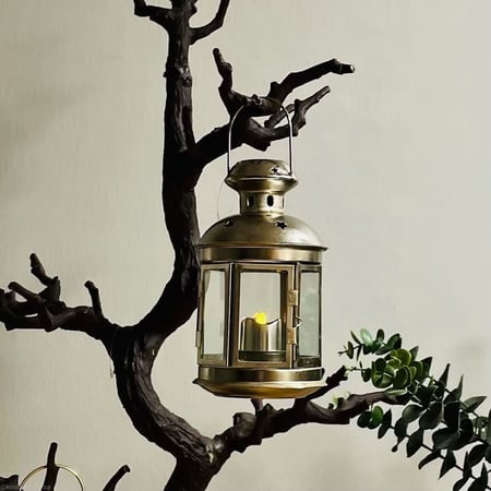 فانوس حديد فضي مع شمعة تعمل عالبطارية فوانيس ديكورات رمضان فانوس شمع