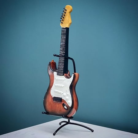 جيتار سيراميك بستاند حديد تحف وهدايا ديكورات المنزل موسيقى انتيك