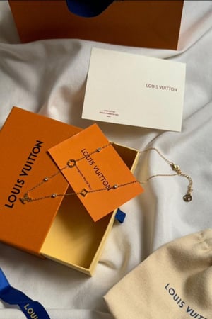 سلسال لويس فتون