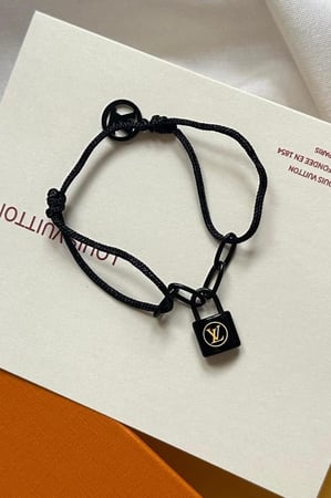 لويس فتون خيط