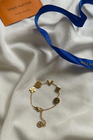 اسوارة لويس فتون