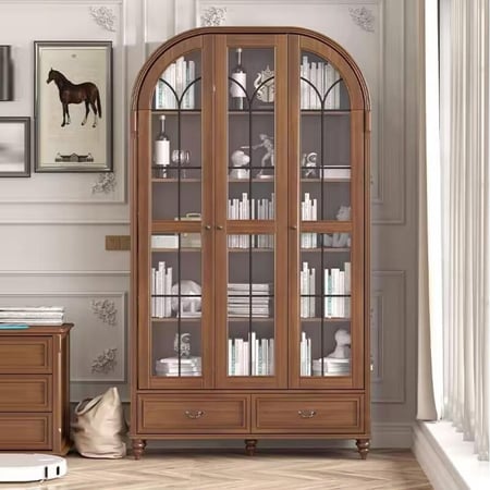 خزانة  كلاسيكية خشبية