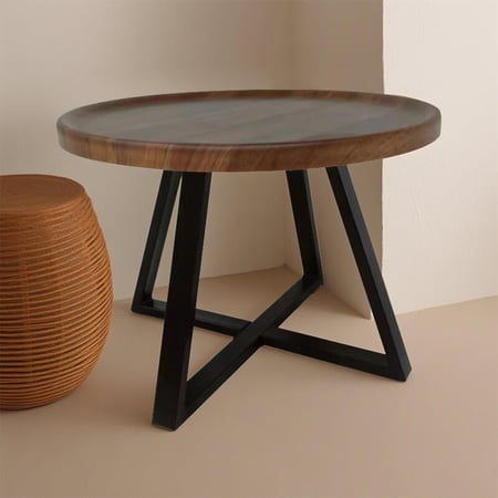 طاولة جانبية بتصميم مذهل