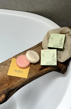 مجموعة العناية بالشعر