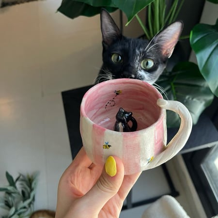 كوب ياسمينا النحلة