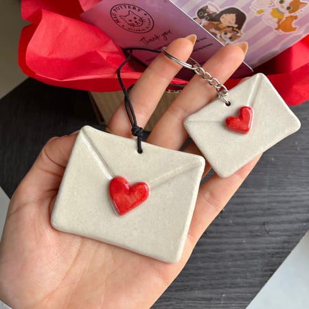 رسالة ابدية بخط يدك ♥️ تعليقة سيارة ( ميدالية )