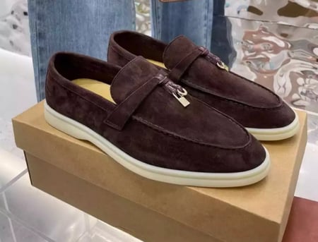 Loro Piana summer charms for women’s