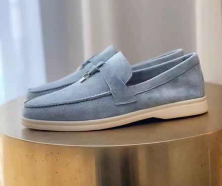 Loro Piana summer charms for women’s