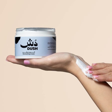 كريم مرطب بتركيبة غنية
