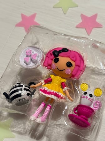 دمية لالالوبسي كرامبس شوغر كوكي(نوادر) ||LALALOOPSY (MINI ) Crumbs Sugar Cookie Sweets Fair.