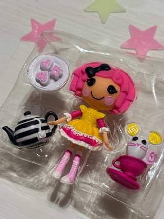 دمية لالالوبسي كرامبس شوغر كوكي(نوادر) ||LALALOOPSY (MINI ) Crumbs Sugar Cookie Sweets Fair.