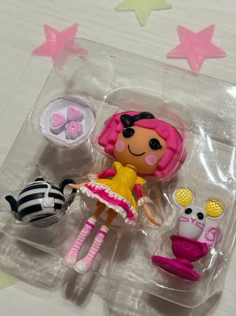 دمية لالالوبسي كرامبس شوغر كوكي(نوادر) ||LALALOOPSY (MINI ) Crumbs Sugar Cookie Sweets Fair.