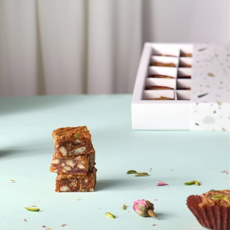 تمر, تمور, فوائد التمر, حلويات, بسبوسة, بسبوسه, بالقشطة, روكي رود تمر