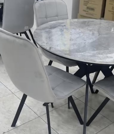طاولة طعام سيراميك 4كراسي