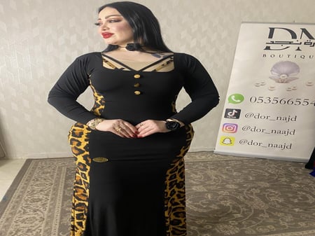 فستان مخمل تايقر