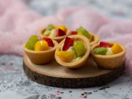 متجر ضيافات رتيل - تارت الفواكة-25 قطعة