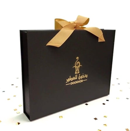 صندوق هدايا فخم مغلق تصميم ملكي أسود وذهبي دخون للعطور