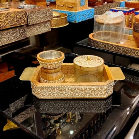 مبخر مع علبة للعود طقم-دخون للعطور