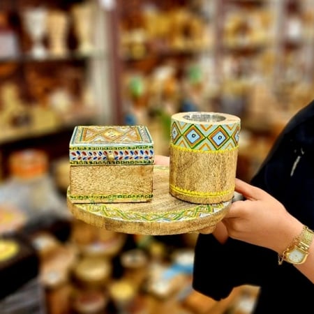 طقم مبخرة مع علبة للعود صناعة هندية يدوية حجم وسط ملون