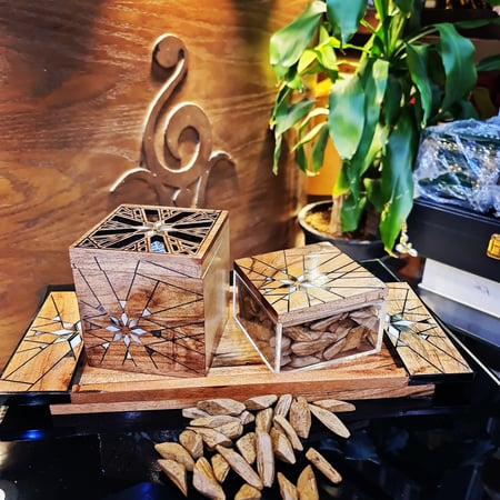 طقم مبخرة خشبية مرصعة بالصدف