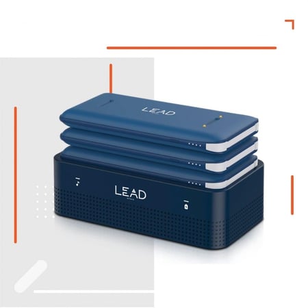 LEAD منصة شحن هرمي مع مكبر صوت بقوة 3 وات