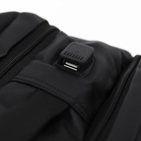 حقيبة ظهر ماركة ديلكسي