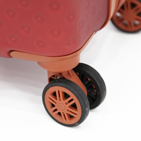 طقم حقائب ماركة تيتان