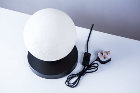 ابجورة مودرن دائرية اسود شكل القمر