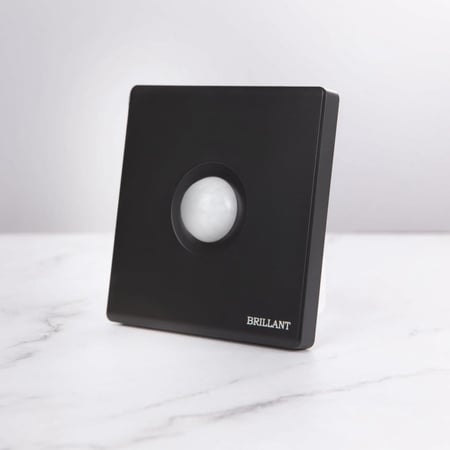 مفتاح كهربائي حساس الحركة اسود برلنت