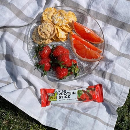 رايس اب بروتين فراولة وشوكلاتة داكنة 40x15 جرام