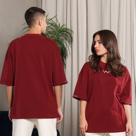 تيشيرت مُحاك عنابي - Red Knitted T-Shirt