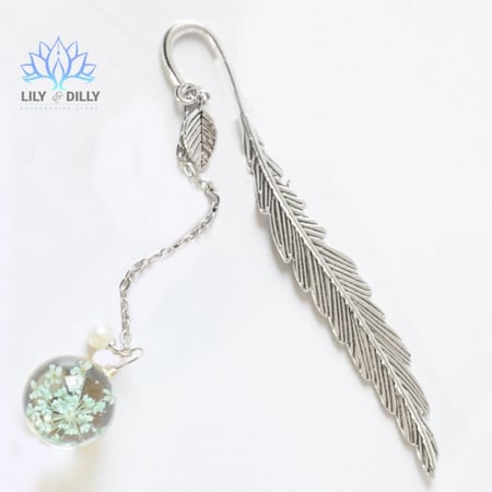 فاصل كتاب فضي- جبسوفيليا أخضر فاتح