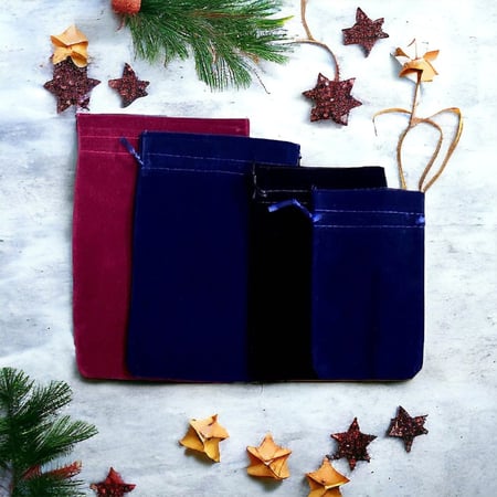 اكياس توزيعات قماش مخمل