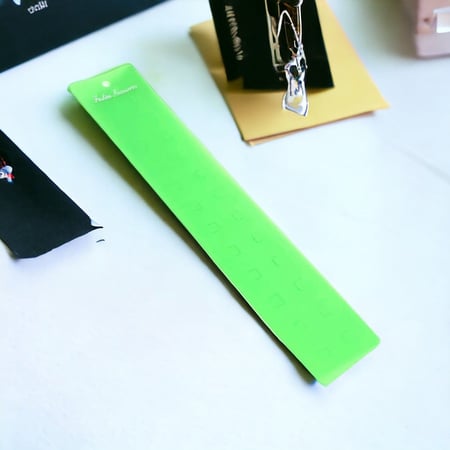 كرت عرض بكلات بلاستيك (50حبة) C-02415